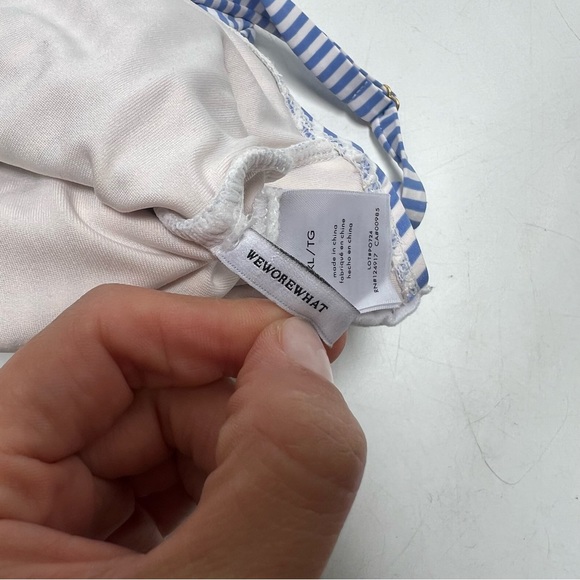 weworewhat women’s blue white striped swimsuit one piece XL L116-13 - Picture 5 of 6